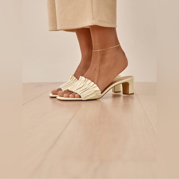 Reformation Shereen Ruched Block Heel Mule Size 9